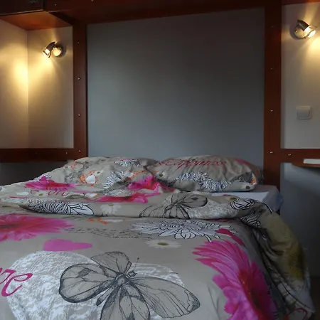 Camping Bleialf 1 Vakantiehuis Buchet